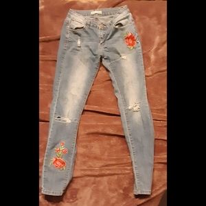 Encore Jean's
